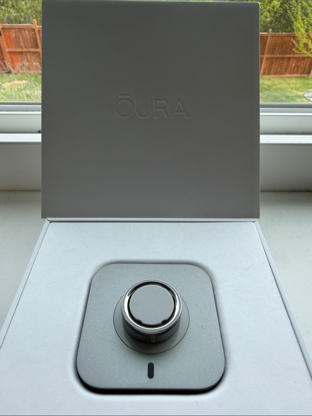 Oura - Ring 4 - Smart Ring  - Size 6 - Silver